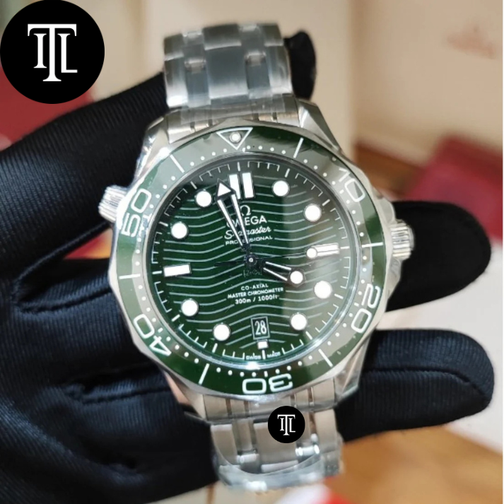 Omega Seamaster Diver vert