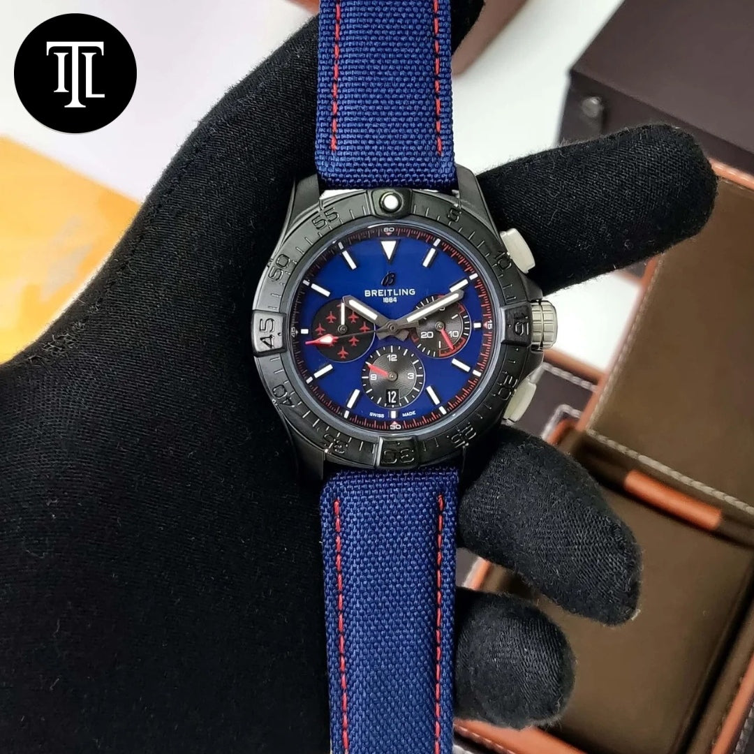 Breitling AVENGER B01 Red Arrows