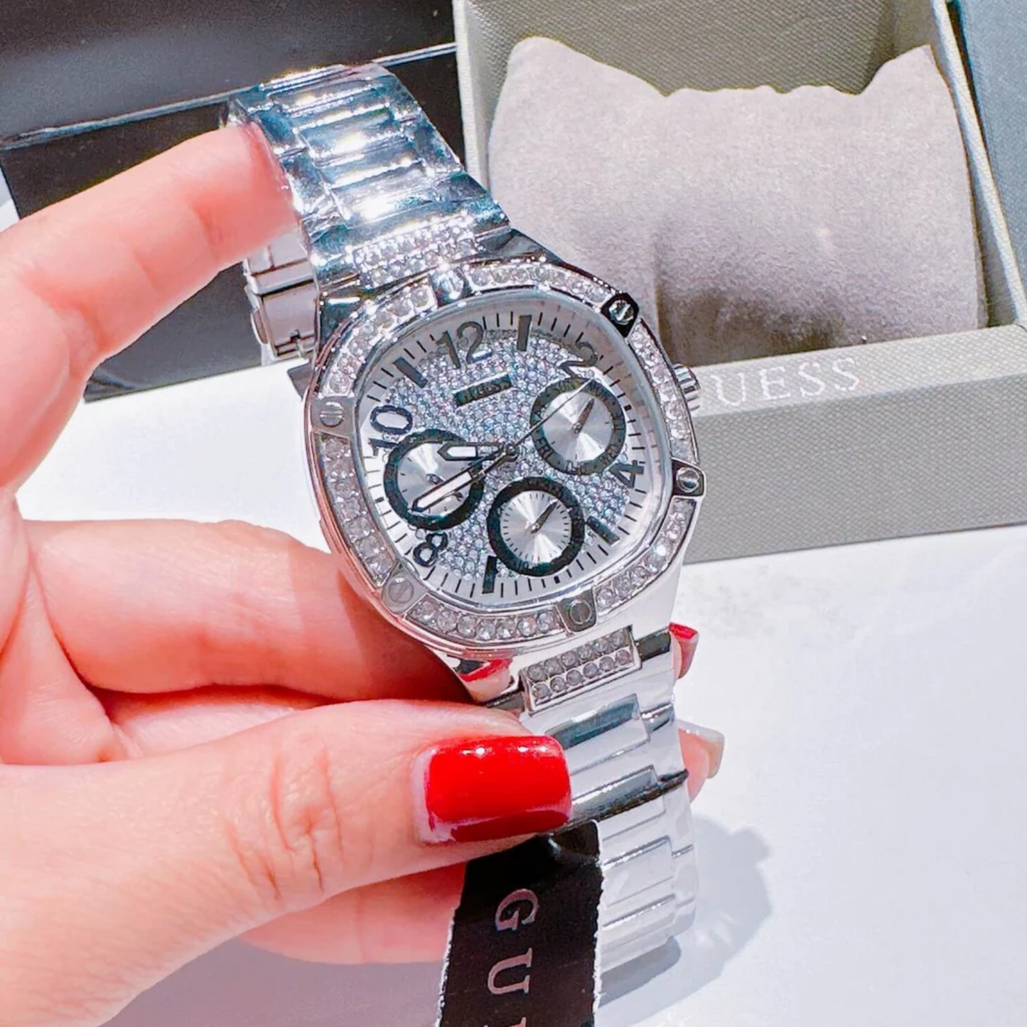 Montre Guess Duchess à quartz pour femme, GW0558L1